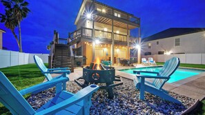 Interior - Boots & Beaches Avantstay Golf Cart Access, Brd Walk (Port Aransas)