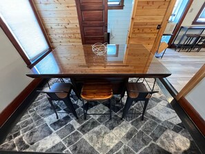 Dining - Perfect Getaway-Sandusky & close to Cedar Point! (Sandusky)