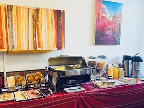 Free daily buffet breakfast  - HOTEL AREQUIPA INN (Arequipa)
