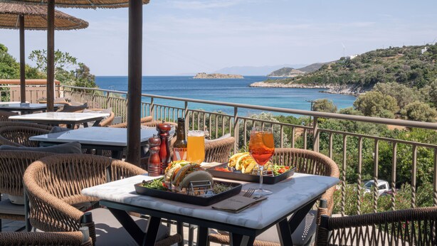 Food and drink - Paramithenio Village Beach Resort & Spa (Kymi-Aliveri)