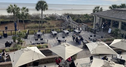 Spacious Coastal Villa w/ Bright Sunroom • Walk to Beach • Sleeps 7