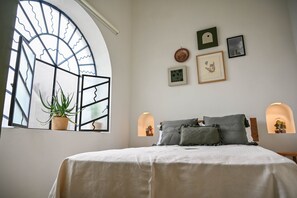 Premium bedding, down duvets, individually decorated - Casa Kali by Barrio México (Guadalajara)