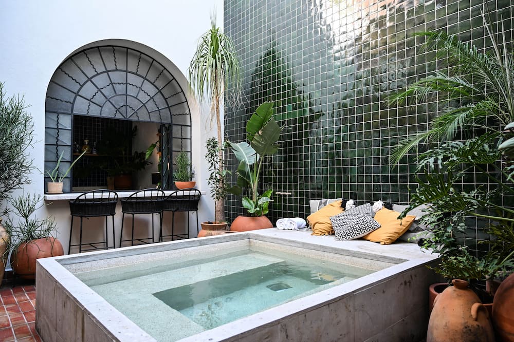 Casa Kali by Barrio México