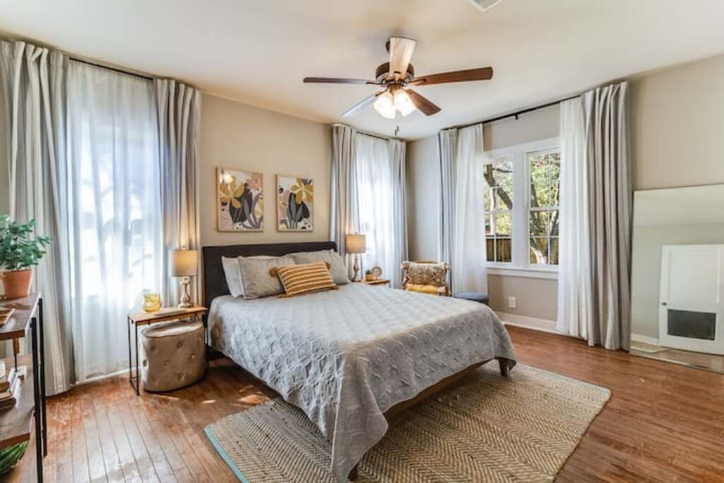 2 bedrooms, desk, iron/ironing board, free WiFi