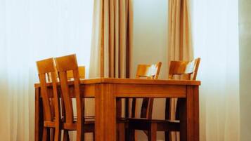 Superior Apartment | Dining room
