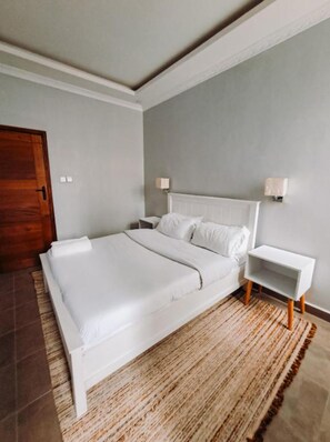 1 bedroom, blackout curtains, free WiFi, bed sheets