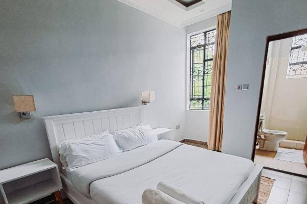 Blackout curtains, free WiFi, bed sheets