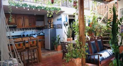 Hostel Santander Aleman cerca al parque Gallineral