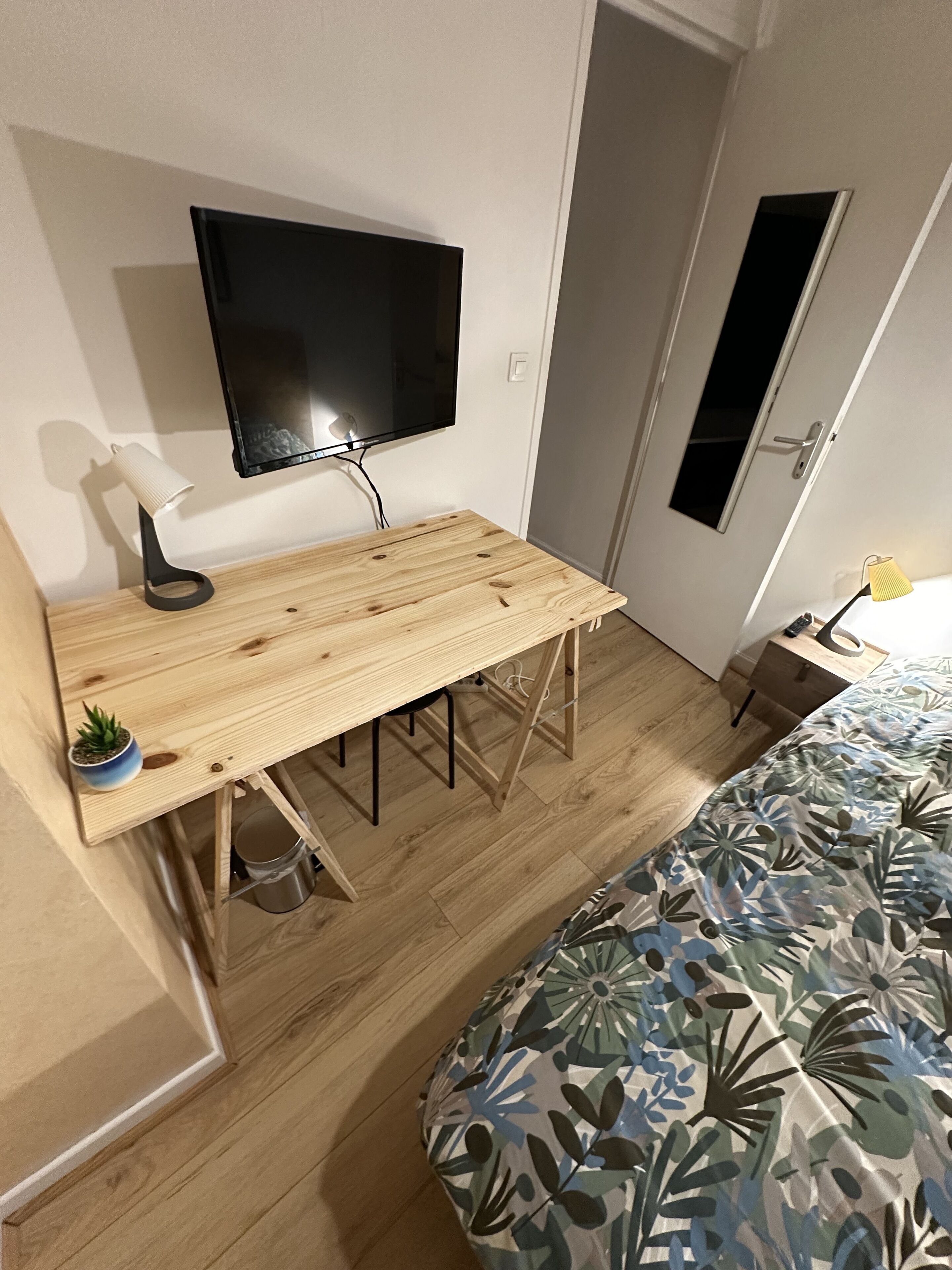 2 chambres, bureau, Wi-Fi gratuit, draps fournis