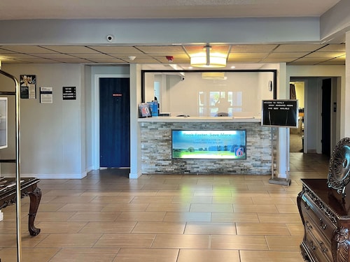 Studio 6 Suites Springfield, OH