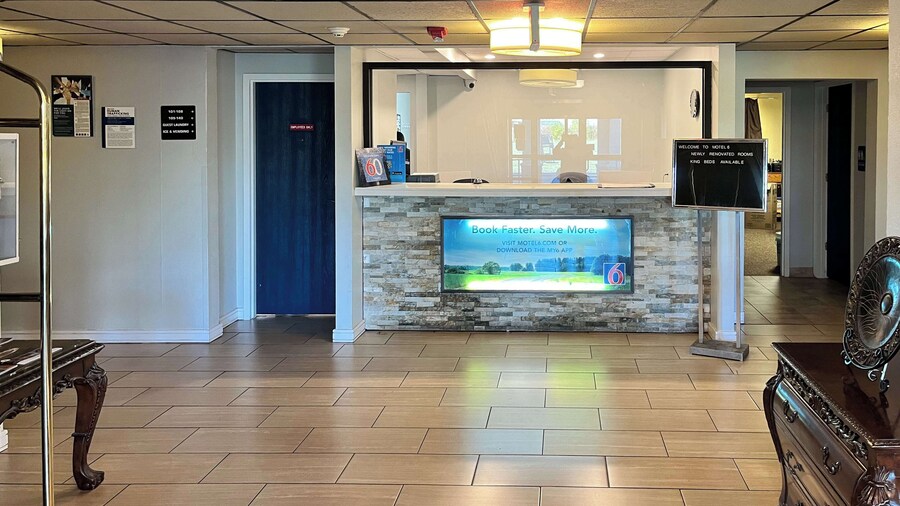 Studio 6 Suites Springfield, OH