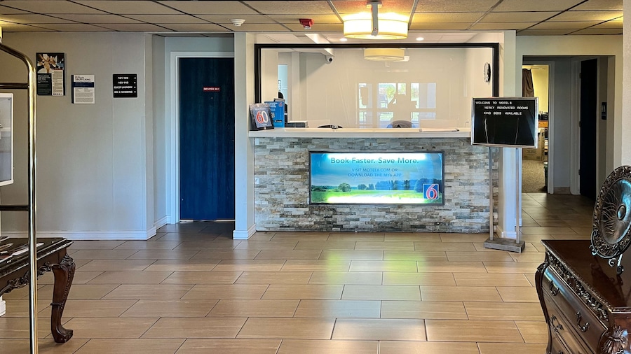 Studio 6 Suites Springfield, OH