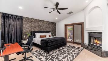 4 bedrooms, desk, iron/ironing board, travel crib