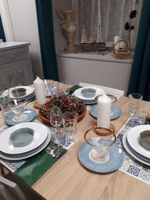 Dining - Loft "La Lusitanie " (Morteau)