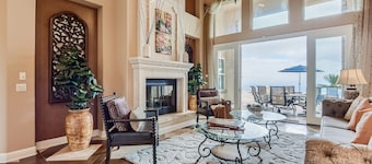 Private Vineyard Oasis: Luxe Estate, 360 Views, Pool/Spa, Theatre, Sports Court!