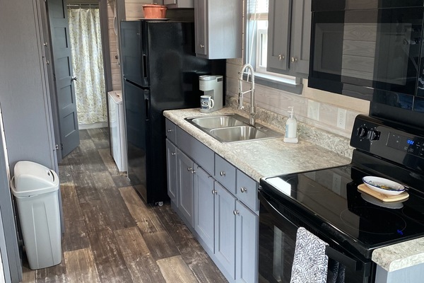 Refrigerador, microondas, horno, placa de cocina