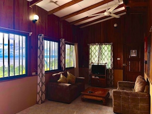Apartment, Private Bathroom, Ocean View (8) | Lounge