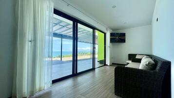 Apartamento, banheiro privativo, vista para o mar (4) | Lounge