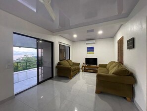 Appartement, salle de bain privée, vue sur l’océan (6) | Bar-salon