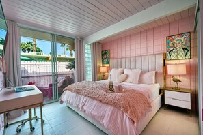 1 室のベッドルーム、デスク、アイロン / アイロン台、WiFi