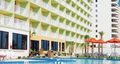 Two Bedroom, Ocean Front, Luxury Condo, Daytona Beach, Florida 3720572