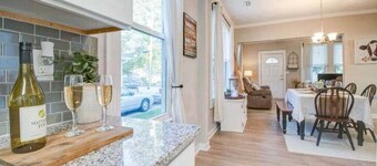 Sweet Retreat! Cozy 2 Bed & Bath By the Beach