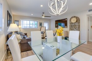 TV, books - 2 Blocks to Riviera Beach: Upscale Condo w/ Patio (West Palm Beach)
