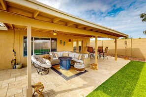 屋外ダイニングエリア