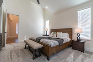 2 chambres, fer et planche Ă repasser, Wi-Fi, draps fournis