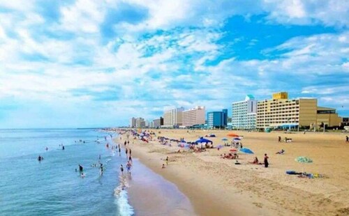 The Seacrest ~ 2 Bed & Bath by the Beach!