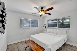 1 chambre, fer et planche à repasser, lit parapluie, Wi-Fi gratuit