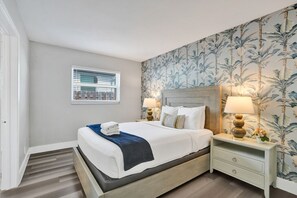 1 chambre, fer et planche à repasser, lit parapluie, Wi-Fi