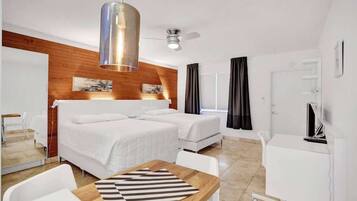 Tabla de planchar con plancha y wifi