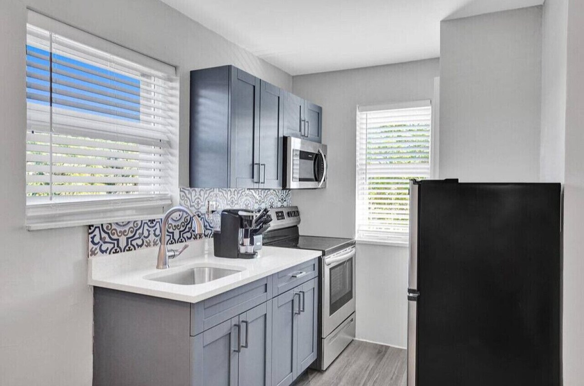 Rustic Retreats: Beachy 1BR in the heart of Fort Lauderdale