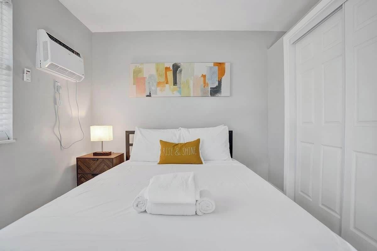 1 bedroom, iron/ironing board, WiFi