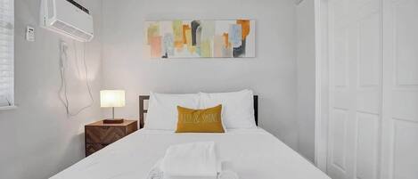 1 bedroom, iron/ironing board, WiFi