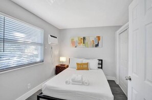 1 chambre, fer et planche à repasser, Wi-Fi