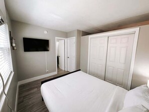 1 bedroom, iron/ironing board, WiFi