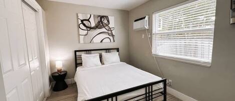 1 chambre, fer et planche à repasser, Wi-Fi