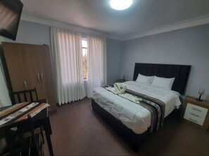 Classic Single Room, 1 Large Twin Bed | Individually decorated, free WiFi