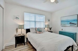 4 Schlafzimmer, Bügeleisen/Bügelbrett, WLAN