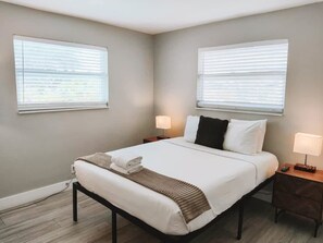 2 Schlafzimmer, Bügeleisen/Bügelbrett, WLAN