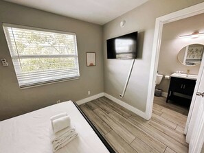 Bügeleisen/Bügelbrett, WLAN