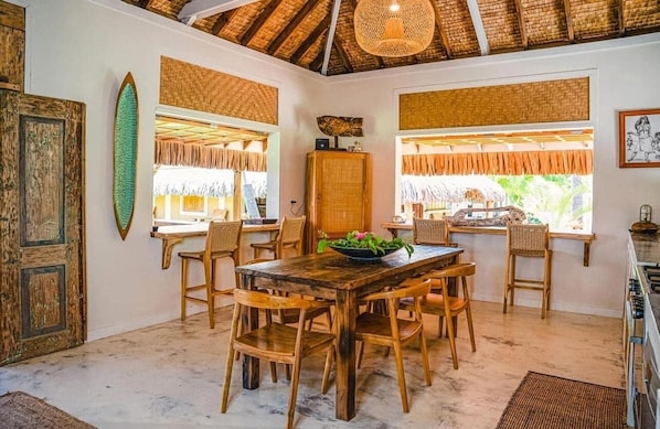 Dining - Fare Tiaia- Villa Kautinaki (Moorea)