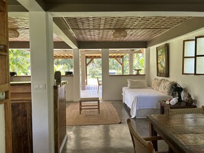 Interior - Fare Tiaia- Villa Kautinaki (Moorea)