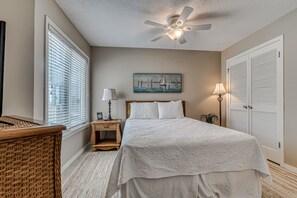 2 chambres, fer et planche Ć repasser, Wi-Fi gratuit, draps fournis