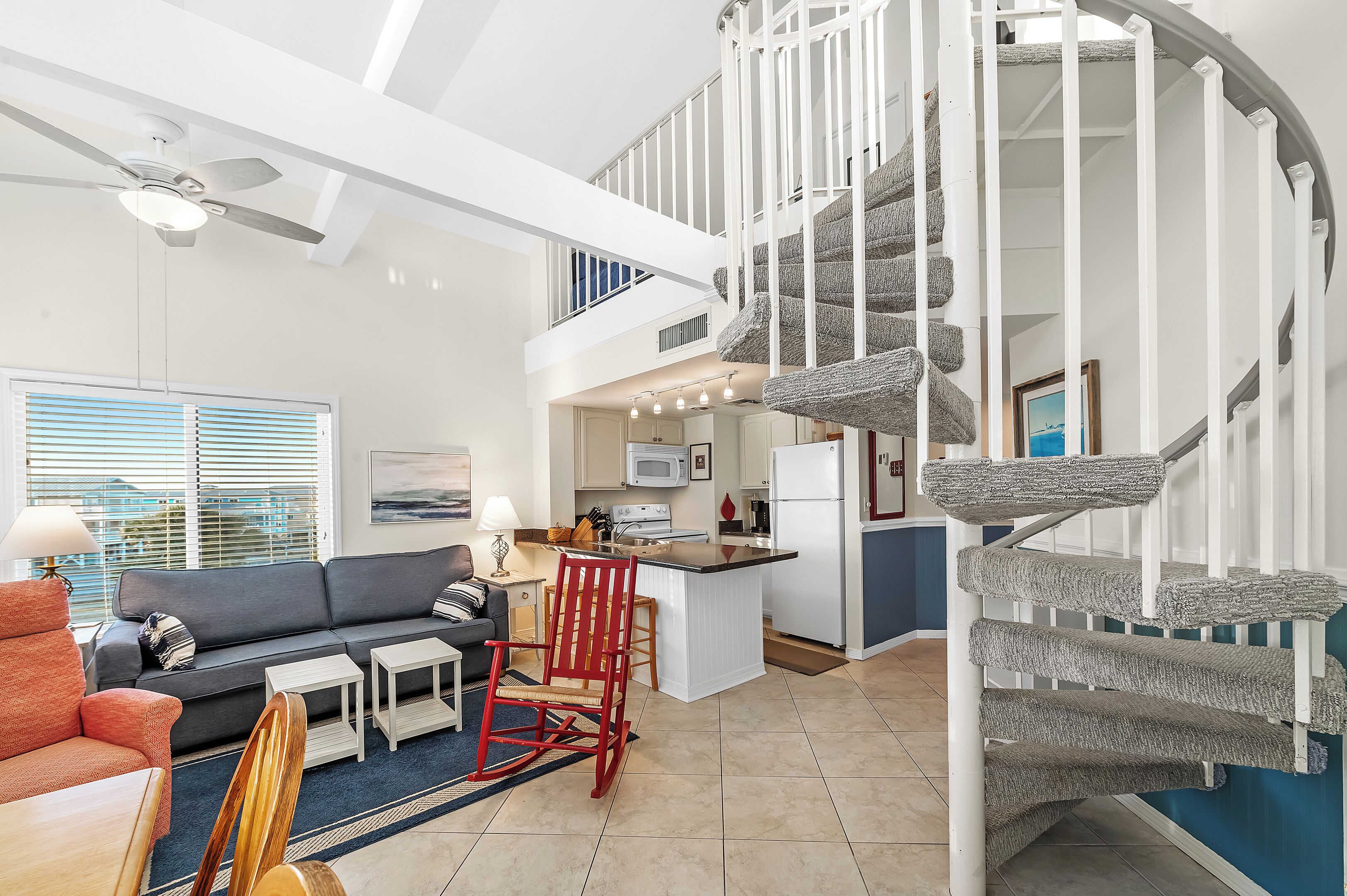 スマートテレビ、DVD プレーヤー、書庫