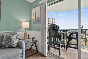 Smart TV, lettore DVD, libri