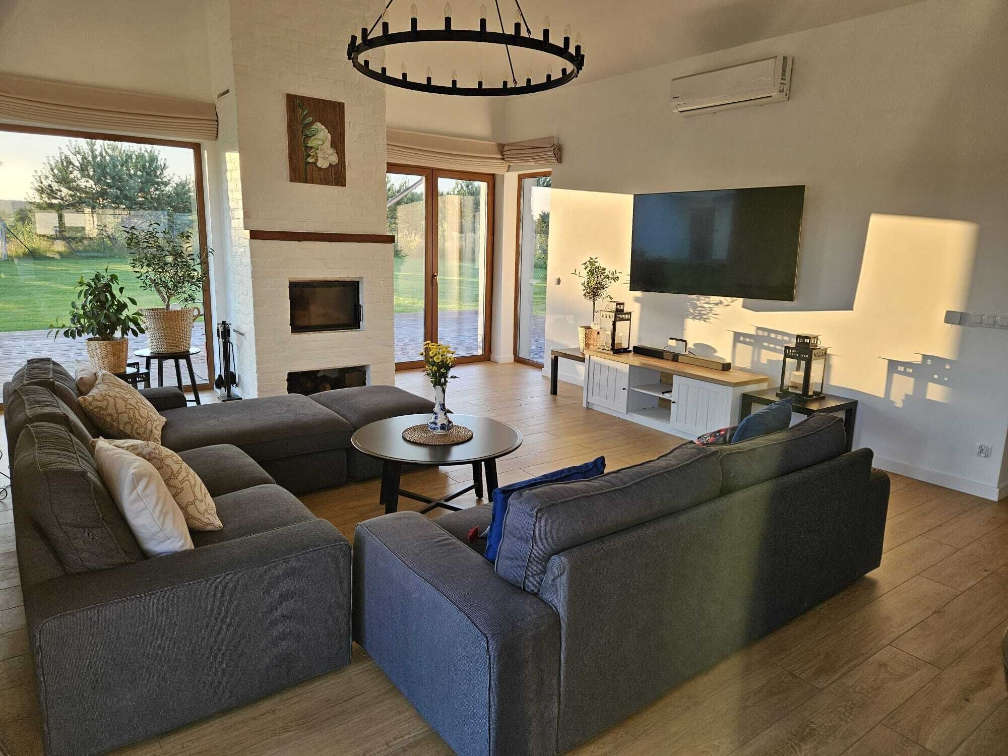 Smart TV, fireplace, video games, video library