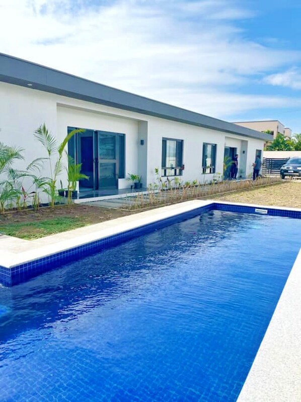 Pool - Naisoso Island offers convenience for travelers with its close proximity. (Nadi)